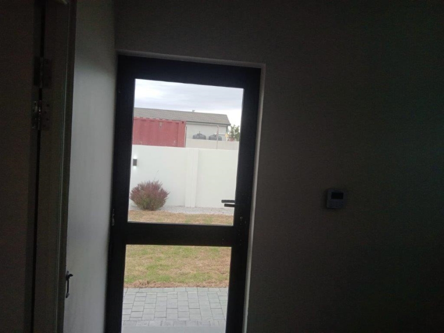 4 Bedroom Property for Sale in Wavecrest Eastern Cape